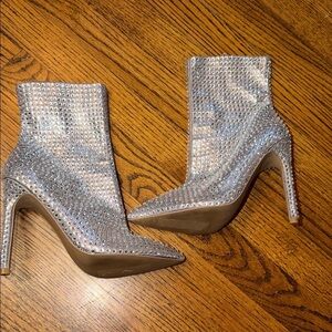 Steve Madden Silver Sparkle Heeled Boots Size 8.5